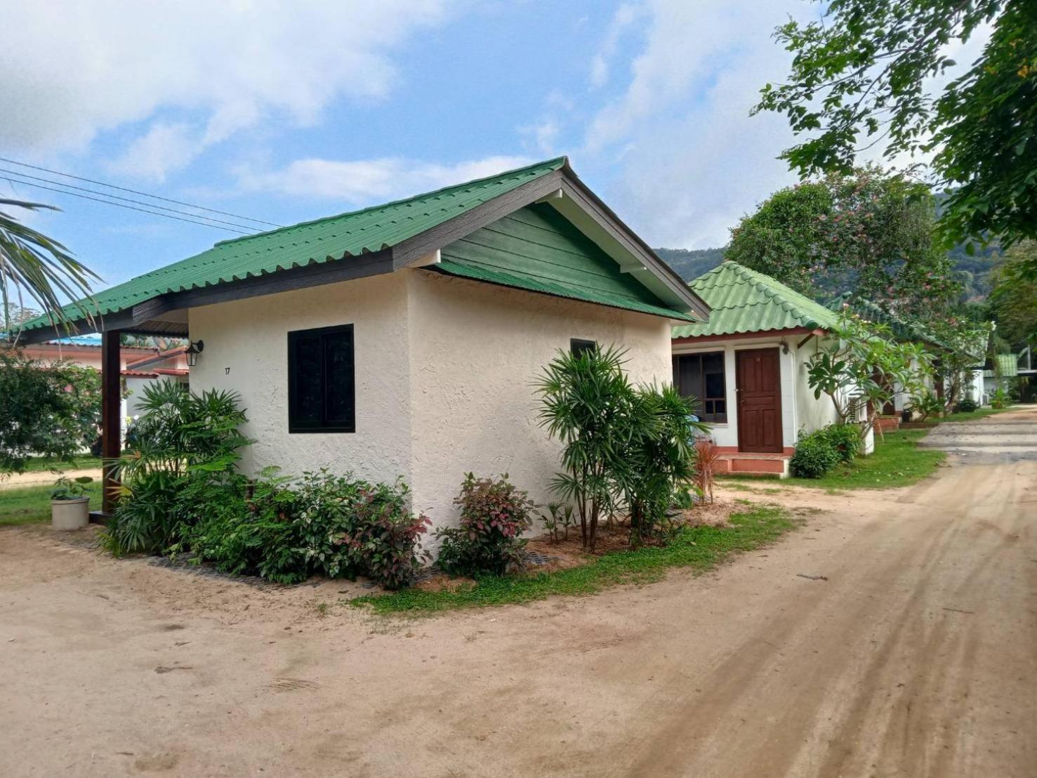 Bangpo Resort Ban Bang Po Екстериор снимка